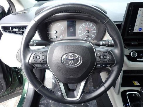 Certified 2023 Toyota Corolla Cross LE image 23