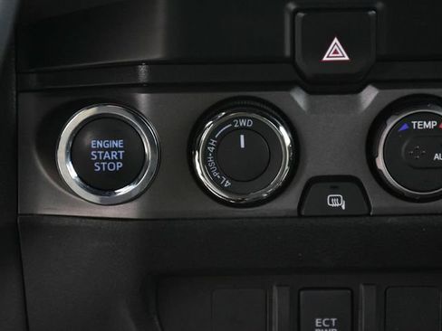 Used 2023 Toyota Tacoma TRD Sport image 21