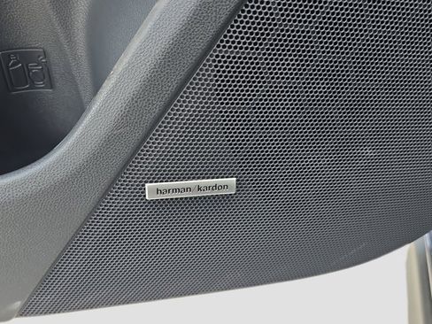 New 2025 Subaru Crosstrek 2.5i Limited w/ Popular Package #3A image 18