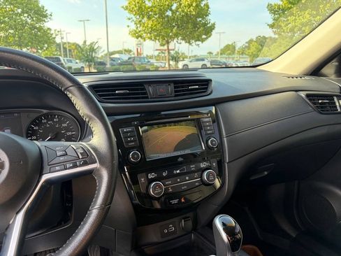 Certified 2019 Nissan Rogue SV AWD/4WD image 22