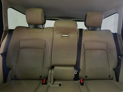 Used 2018 Land Rover Range Rover HSE AWD/4WD image 9