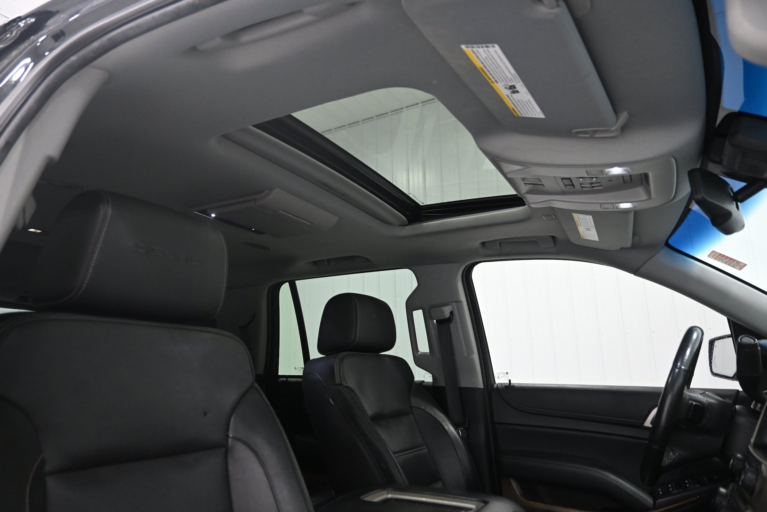 Used 2019 GMC Yukon Denali w/ Denali Ultimate Package AWD/4WD image 29