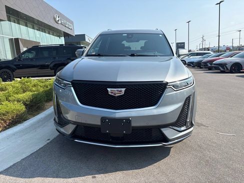Used 2024 Cadillac XT6 Sport w/ Technology Package AWD/4WD image 3
