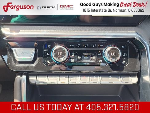New 2026 GMC Sierra 2500 Denali w/ Denali Reserve Package AWD/4WD image 32
