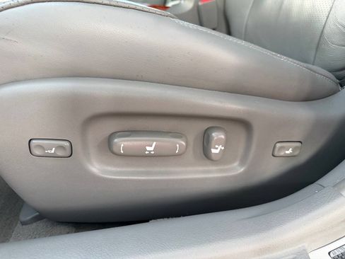 Used 2007 Toyota Avalon Limited FWD image 13