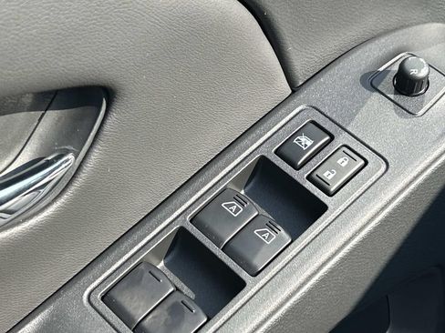 New 2026 Nissan Frontier SV RWD image 18
