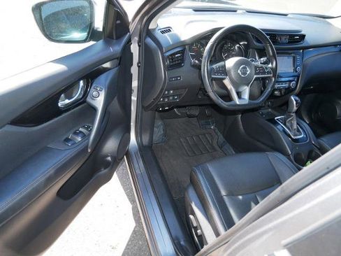 Certified 2022 Nissan Rogue Sport SL image 10