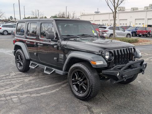 Used 2020 Jeep Wrangler Unlimited Sport image 2