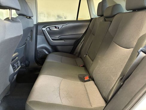 Used 2025 Toyota RAV4 XLE w/ Convenience Package image 27