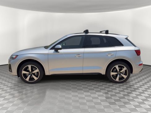 Used 2023 Audi Q5 2.0T Prestige w/ Prestige Package AWD/4WD image 2