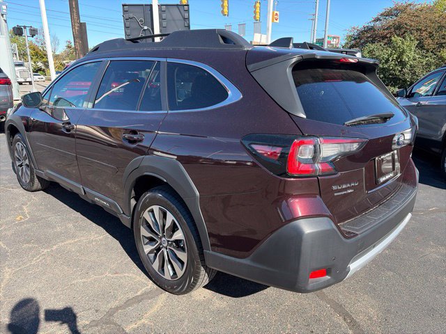 Used 2024 Subaru Outback Limited AWD/4WD image 4