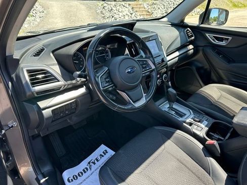 Used 2020 Subaru Forester Premium AWD/4WD image 23