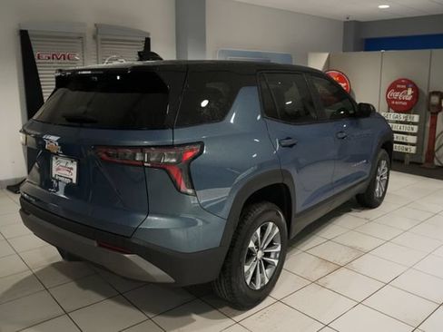 New 2026 Chevrolet Equinox LT w/ Convenience Package II AWD/4WD image 7