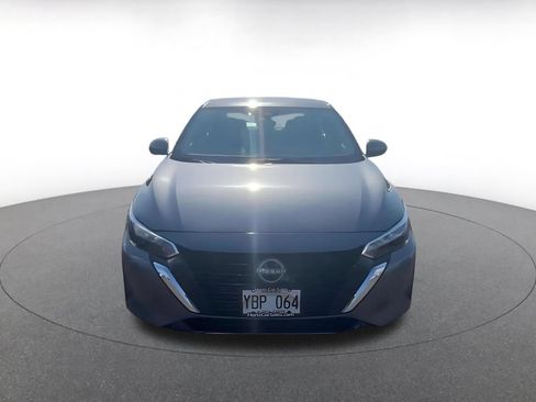 Used 2025 Nissan Sentra SV FWD image 4