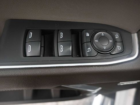 Used 2023 GMC Sierra 1500 SLT w/ SLT Premium Package image 17