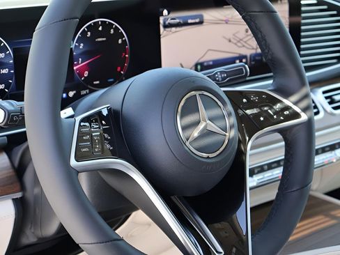 New 2026 Mercedes-Benz GLE 580 4MATIC image 20