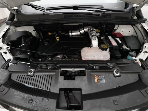 Certified 2022 Chevrolet Trax LT w/ LT Convenience Package image 3