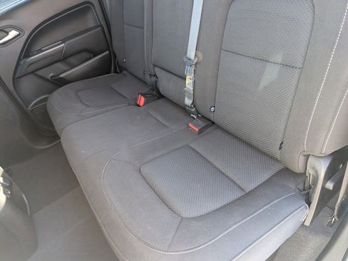 Used 2022 Chevrolet Colorado LT image 12