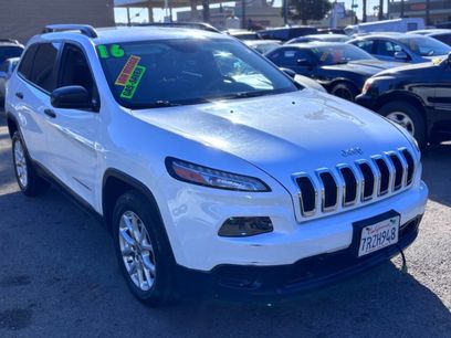 Used 2016 Jeep Cherokee Sport