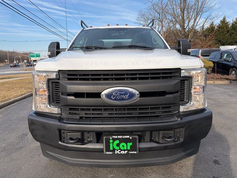 Used 2019 Ford F350 XL w/ Power Equipment Group image 5