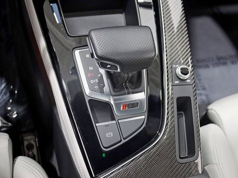 Used 2021 Audi RS 5 w/ Black Optic Carbon Package image 27