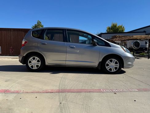 Used 2009 Honda Fit image 2