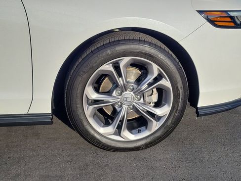 Used 2024 Honda Accord EX image 5