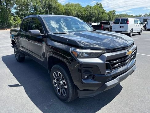 Used 2023 Chevrolet Colorado LT w/ LT Convenience Package III RWD image 7
