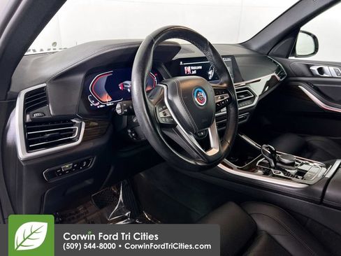 Used 2023 BMW X5 xDrive40i AWD/4WD image 3