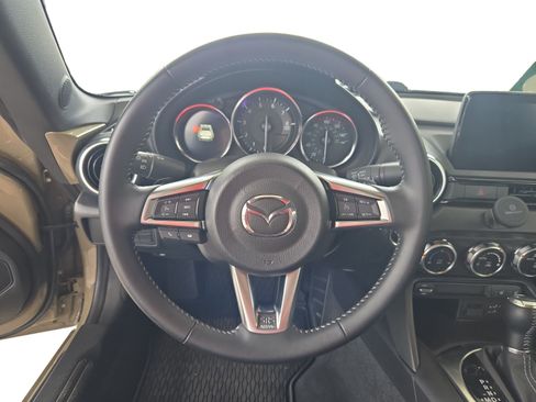 Used 2023 MAZDA MX-5 Miata Grand Touring w/ Weather Package RWD image 13