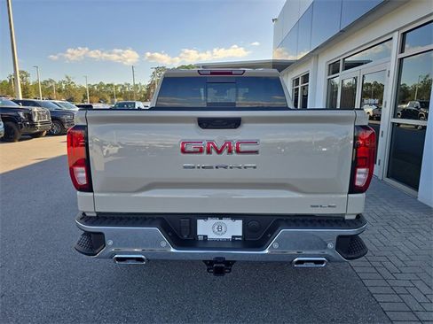 New 2026 GMC Sierra 1500 SLE w/ X31 Off-Road Package image 7