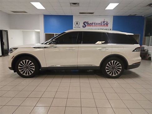 Used 2022 Lincoln Aviator Reserve image 5