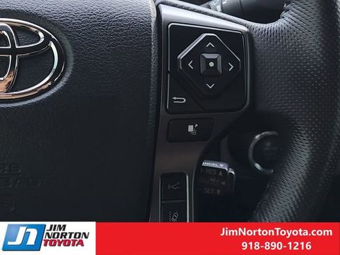 Used 2021 Toyota Tacoma TRD Sport w/ Technology Package RWD image 29