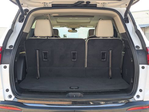 Used 2020 Buick Enclave Essence w/ Sport Touring Edition image 23