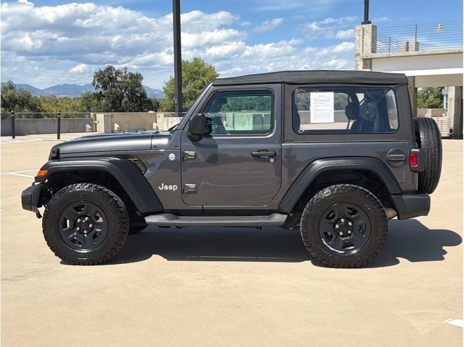 Used 2021 Jeep Wrangler Sport AWD/4WD image 7