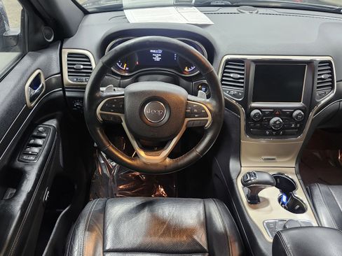 Used 2015 Jeep Grand Cherokee Limited w/ Luxury Group II image 30