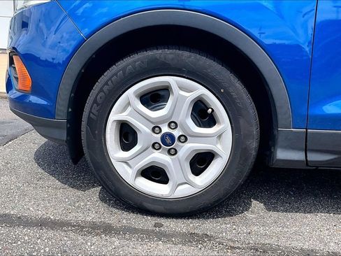 Used 2017 Ford Escape S FWD image 4