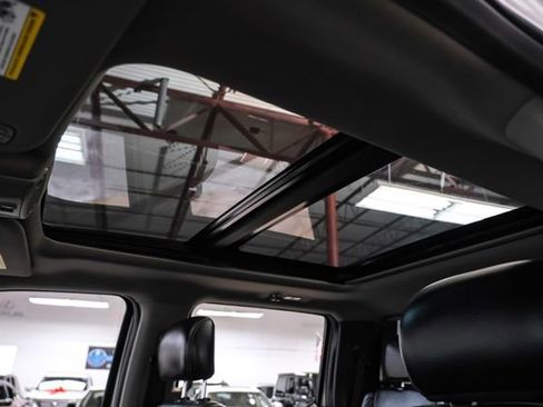 Used 2018 Ford F150 Lariat w/ Equipment Group 502A Luxury image 5