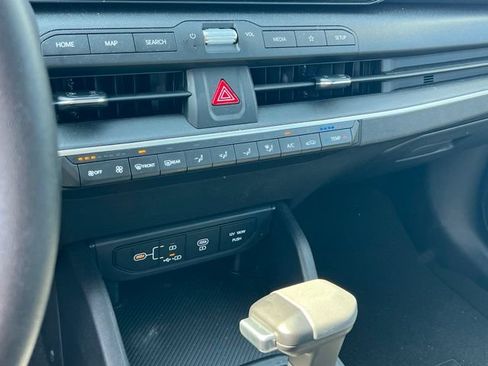 Certified 2025 Kia K4 FWD image 20