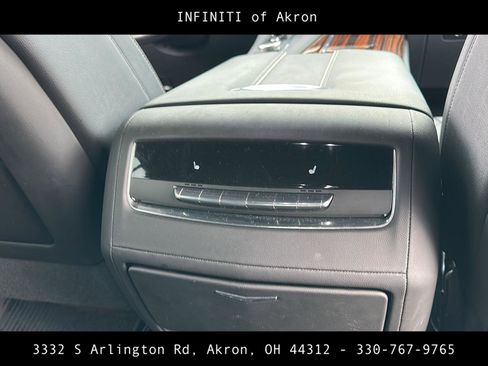 Used 2022 Cadillac Escalade Luxury image 29