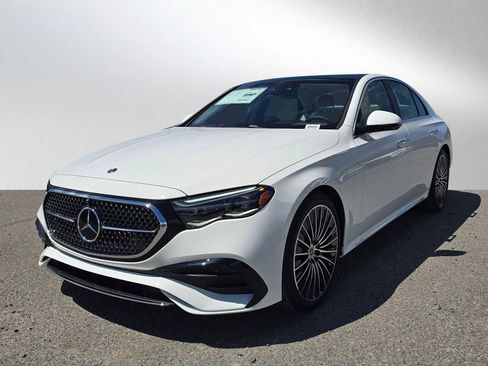 New 2026 Mercedes-Benz E 450 4MATIC Sedan image 7