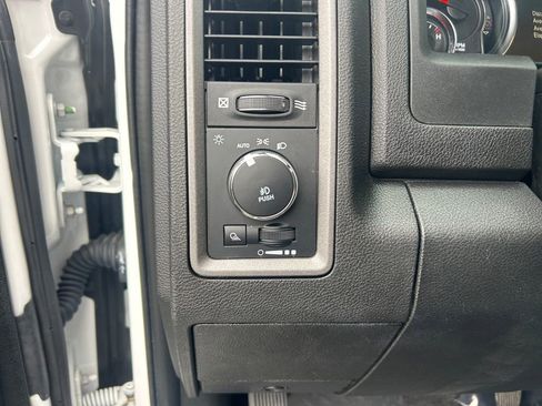 Used 2022 RAM 1500 Express w/ Wheel & Sound Group AWD/4WD image 19