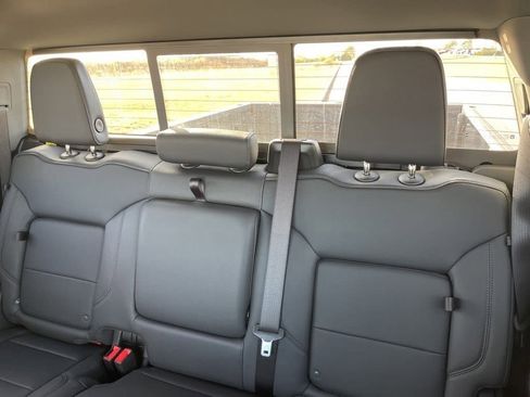 New 2025 GMC Sierra 2500 SLT w/ SLT Premium Package image 28