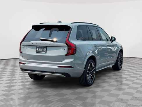 Certified 2026 Volvo XC90 B6 Ultra w/ Protection Package AWD/4WD image 4