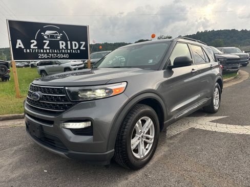 Used 2021 Ford Explorer XLT w/ Equipment Group 202A RWD image 1