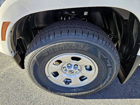 New 2026 Nissan Frontier S image 17