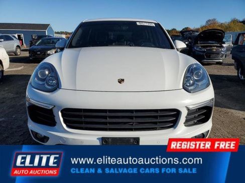 Used 2016 Porsche Cayenne image 9