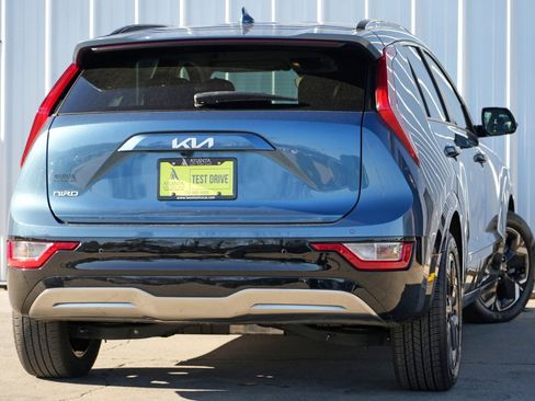 Used 2023 Kia Niro Wind w/ Wind Preserve Package image 4