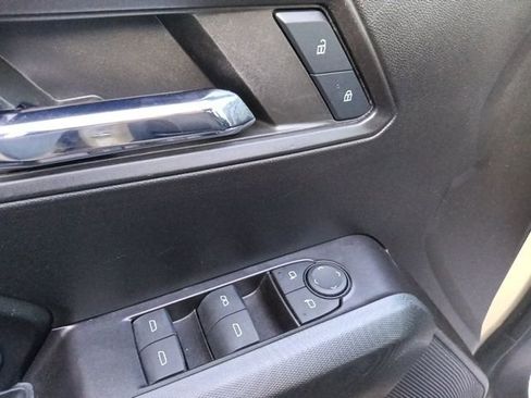 Used 2024 GMC Canyon Elevation w/ Convenience Package image 12