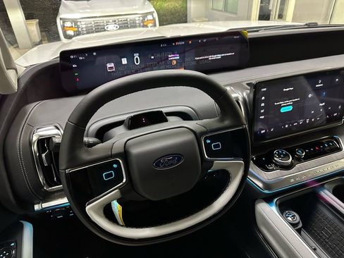 New 2025 Ford Expedition Max Platinum w/ Platinum Ultimate Package image 37